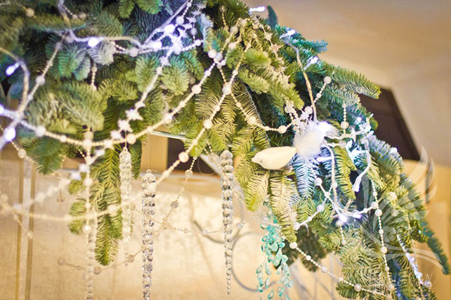 зимняя свадебная арка