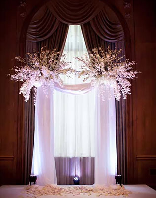 зимняя свадебная арка