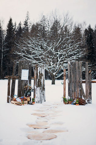 зимняя свадебная арка