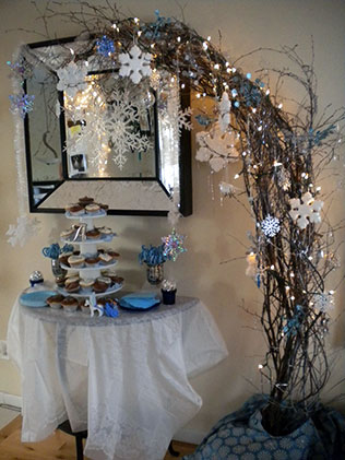 зимняя свадебная арка