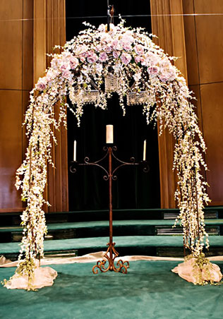 зимняя свадебная арка