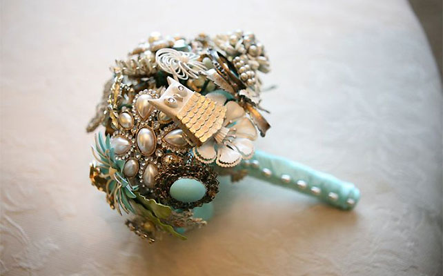 зимний букет невесты из брошей