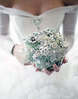 зимний букет невесты из брошей