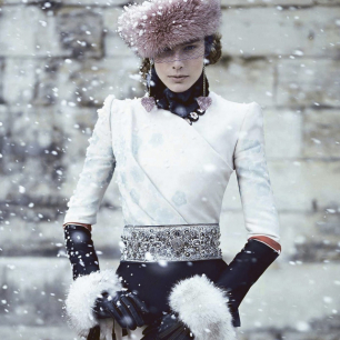 Тёплая одежда на свадьбе: 15 классных идей для зимнего образа невесты