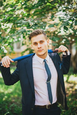 Супергеройская свадьба, образ жениха