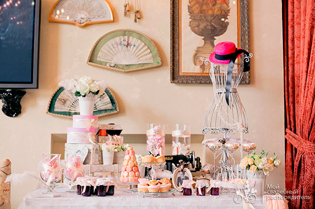 Свадьба в стиле Коко Шанель, сладкий стол для дам
