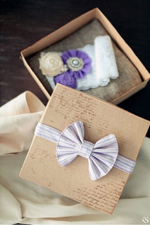 Сладкая свадьба, подвязка невесты