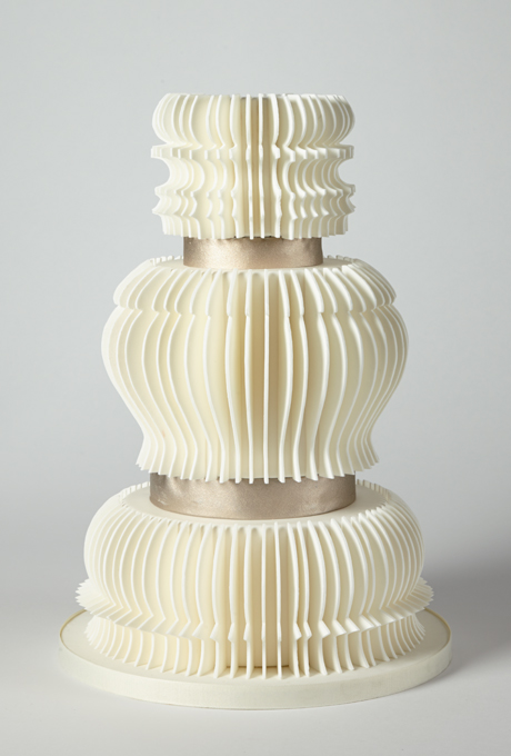 Свадебный торт необычной конструкции