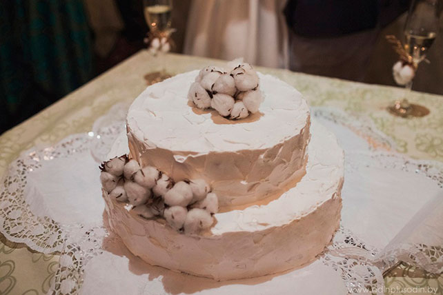 Трогательная свадьба, свадебный торт