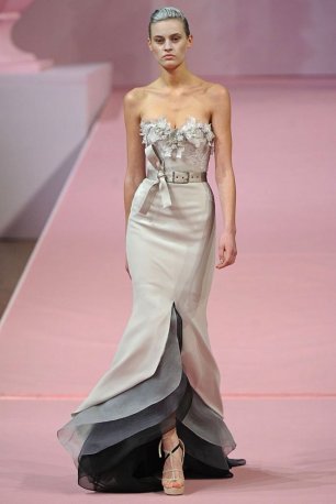 Многослойное платье невесты