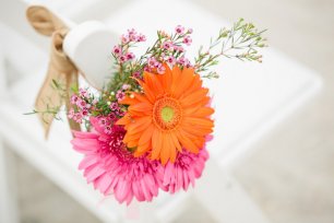 Цветы в декоре банкетного стола