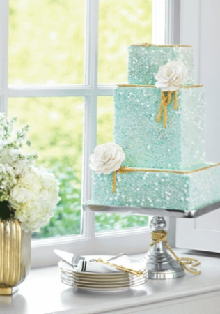 торт с квадратными ярусами