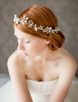 Аксессуар на голову невесты