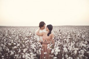 Фотосессия на фоне хлопка