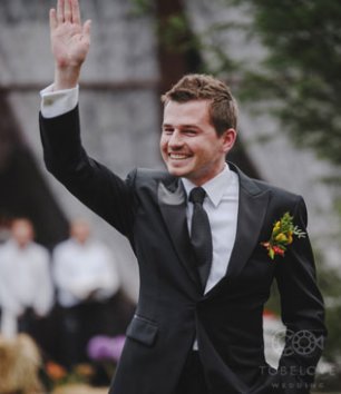 Цитрусовая свадьба, жених