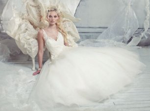 Платье невесты-"принцессы"