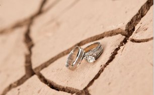 Кольца на камнях