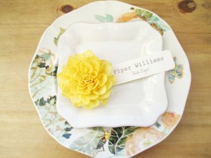 Оформление стола цветами