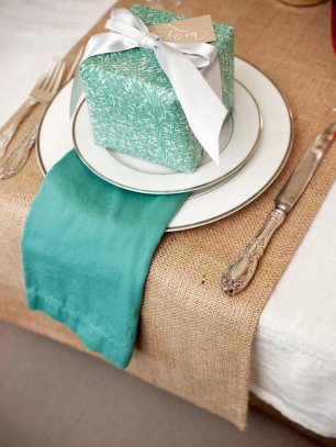 Бонбоньерка под цвет скатерти