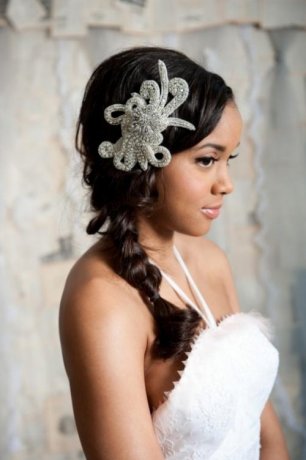 Фантазийное украшение на голову невесты