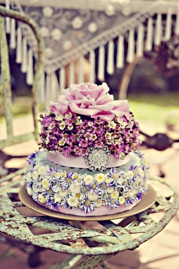Фактурный свадебный торт