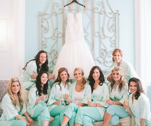 Подружки невесты в пижамах