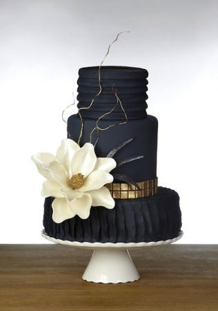 черный свадебный торт