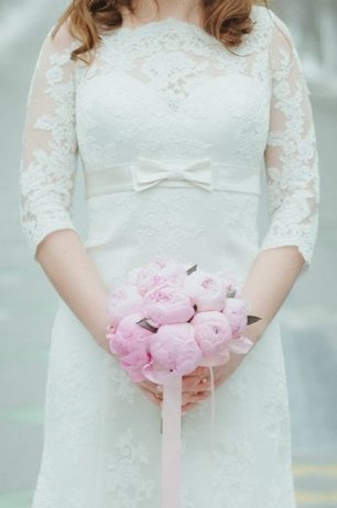 Букет невесты из пионов