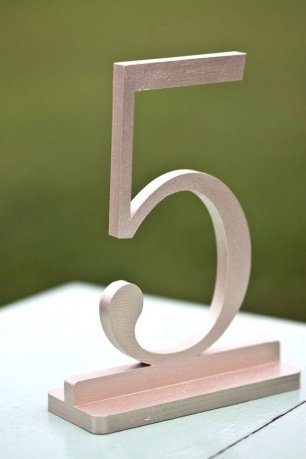 Объемный номер стола