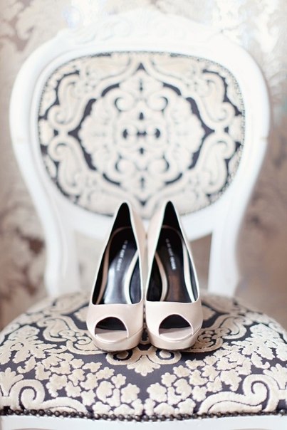 Свадебные туфли на низком каблуке: купить в Москве | Vivabride