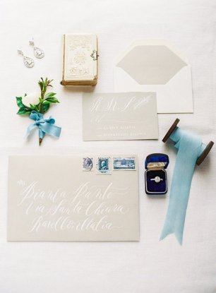 Приглашения в конвертах