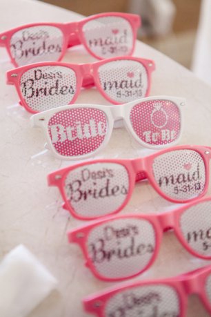 Детали фотосессии - очки для подружек невесты