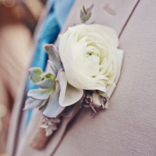 Бутоньерка жениха/галстук