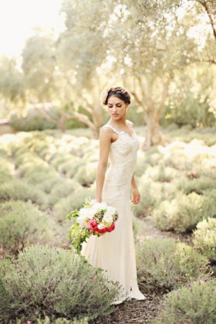 Фотосессия невесты в лесу