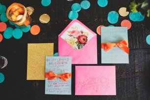 Разноцветные приглашения