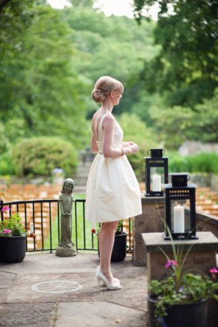 Фотосессия невесты в лесу