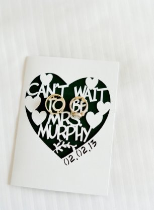 Кольца на приглашении