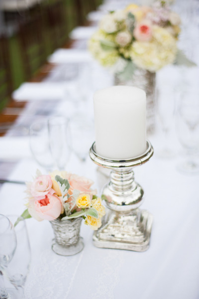 Декор для свадебного стола - свеча в винтажном подсвечнике