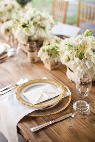 Изящная сервировка свадебного стола