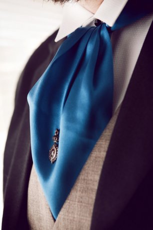 Стильный костюм жениха