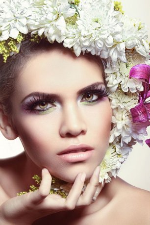 Яркий макияж невесты