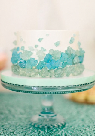 торт с кристаллами