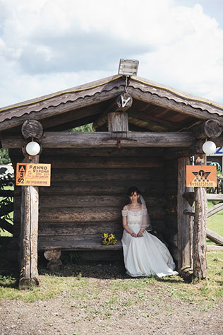 Рустикальная свадьба на ранчо, фотосессия жениха и невесты