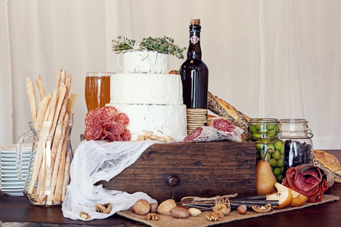 Сырный стол на свадьбе