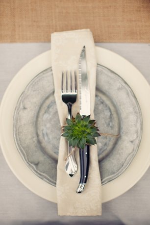 Классическая сервировка стола