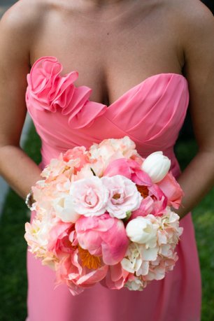 Подружки невесты и букеты