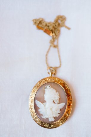 Винтажный кулон для невесты