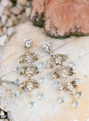 Серьги-люстры - украшение невесты