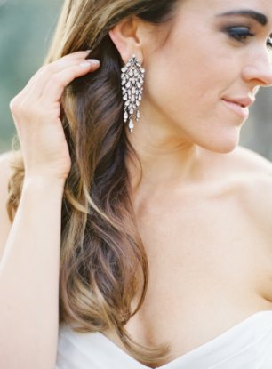 Серьги невесты из камней