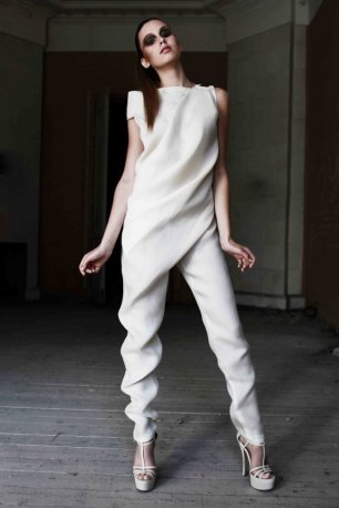 Футуристический образ невесты